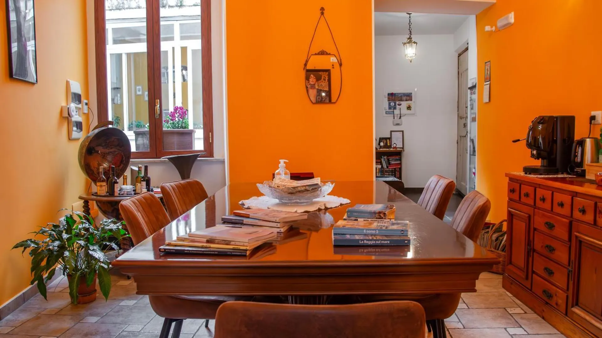 ** Bed & Breakfast B&B Epoche' Naples Italy