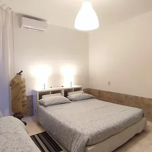 1 Apartment